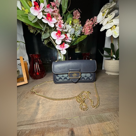 Coach Morgan denim Crossbody in Signature - Picture 2 of 10